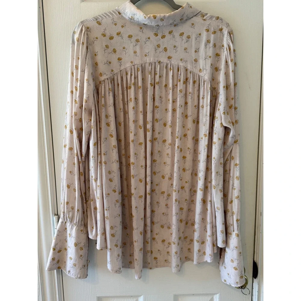Free People Floral Print Button Front Blouse Top Beige Yellow Size L - Picture 7 of 9